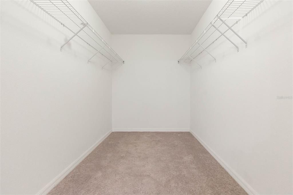 На продажу: $310,000 (4 спален, 2 ванн, 1810 Квадратных фут)