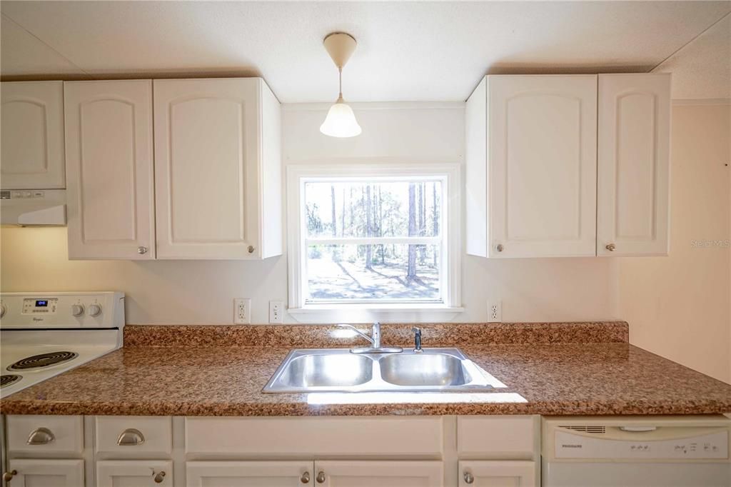 待售: $199,900 (3 贝兹, 2 浴室, 1512 平方英尺)