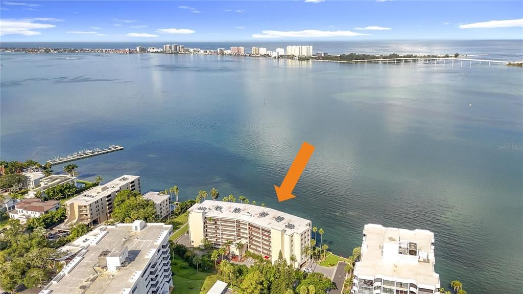 En Venta: $874,900 (2 camas, 2 baños, 2170 Pies cuadrados)