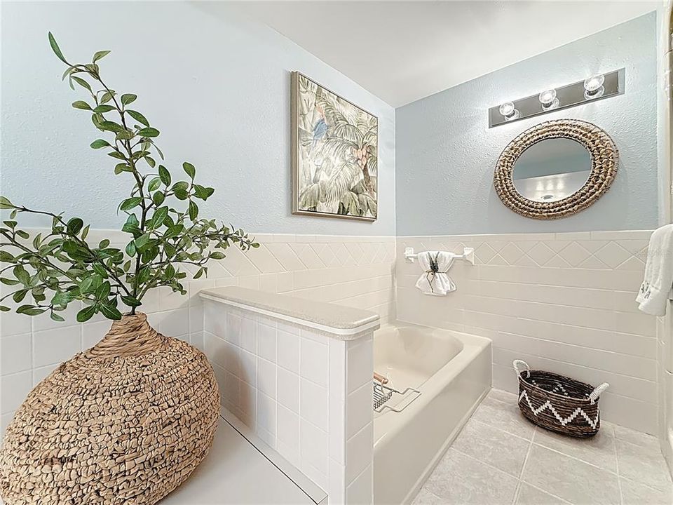 En Venta: $874,900 (2 camas, 2 baños, 2170 Pies cuadrados)