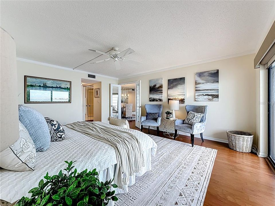 En Venta: $874,900 (2 camas, 2 baños, 2170 Pies cuadrados)