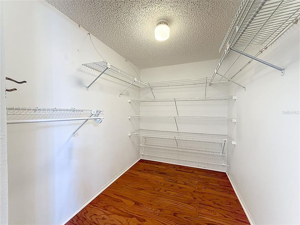 En Venta: $874,900 (2 camas, 2 baños, 2170 Pies cuadrados)