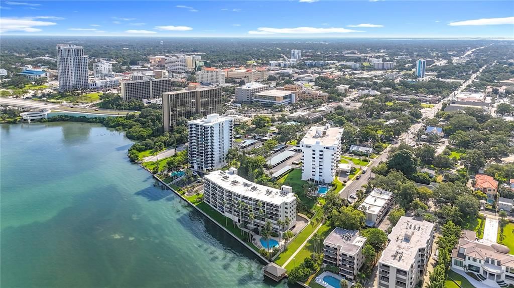 En Venta: $874,900 (2 camas, 2 baños, 2170 Pies cuadrados)