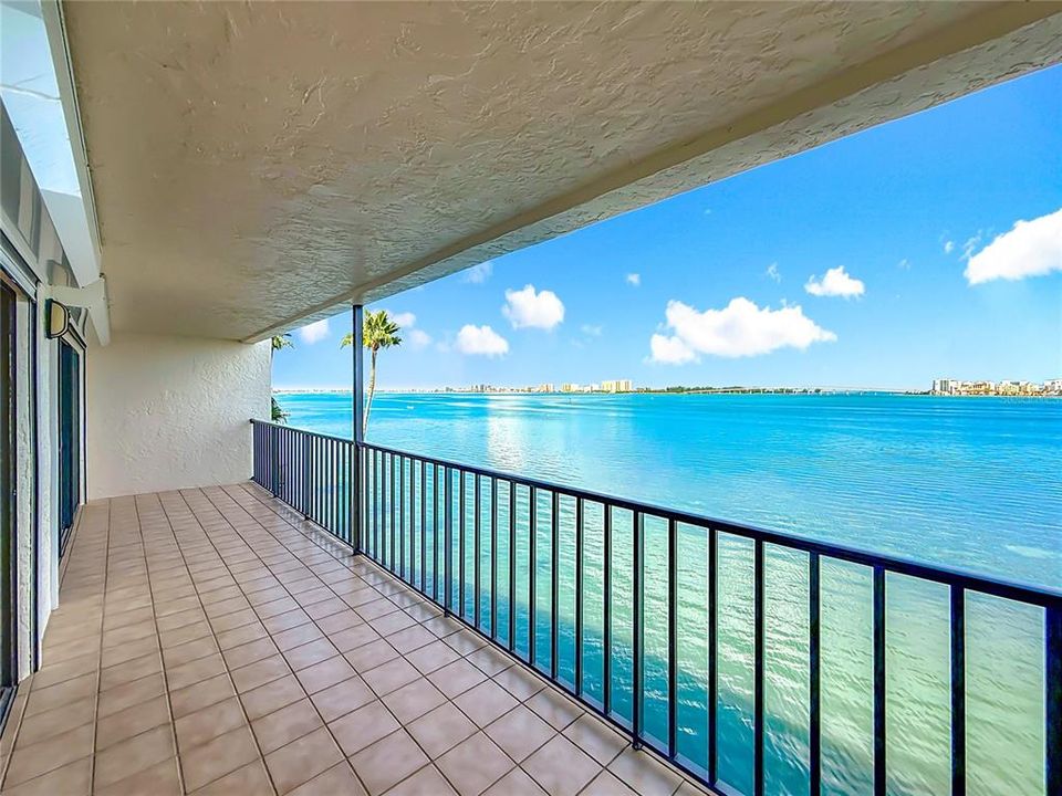 En Venta: $874,900 (2 camas, 2 baños, 2170 Pies cuadrados)