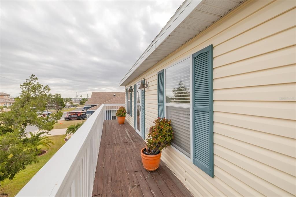 Active With Contract: $639,000 (3 beds, 2 baths, 1768 Square Feet)