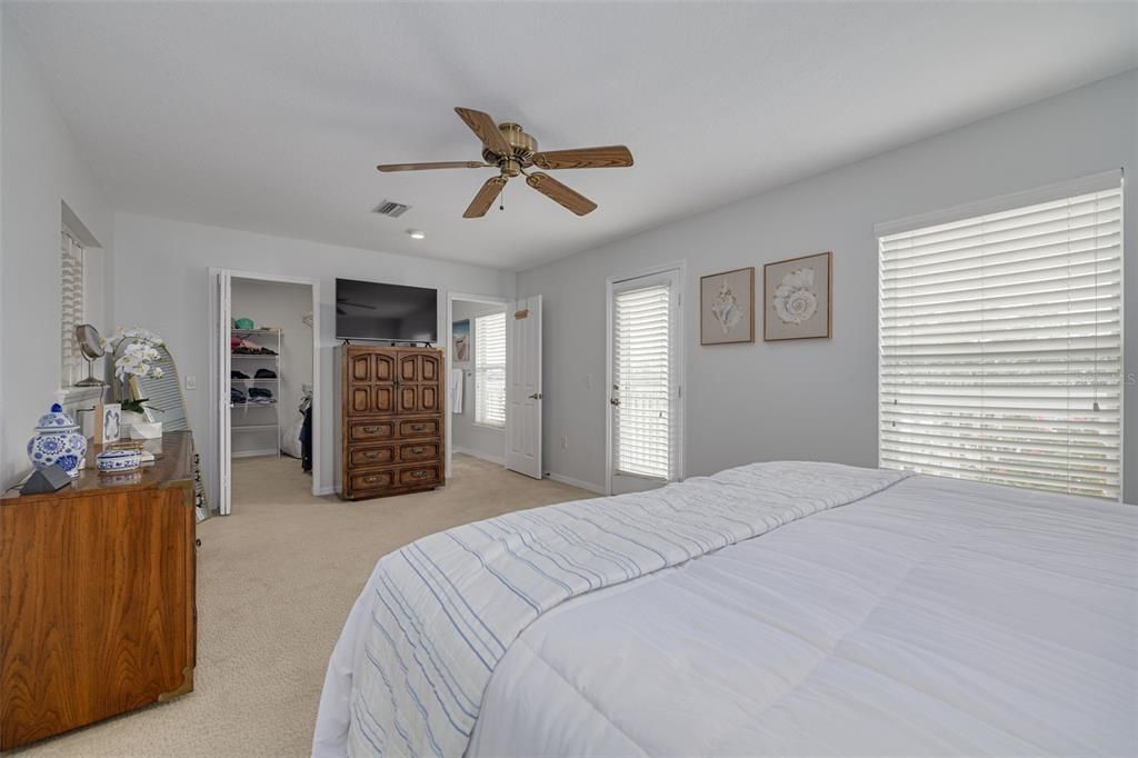 Active With Contract: $639,000 (3 beds, 2 baths, 1768 Square Feet)