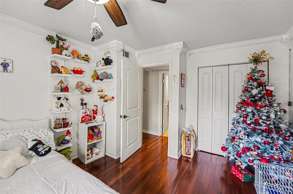 待售: $69,000 (1 贝兹, 1 浴室, 600 平方英尺)