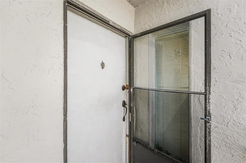 待售: $69,000 (1 贝兹, 1 浴室, 600 平方英尺)