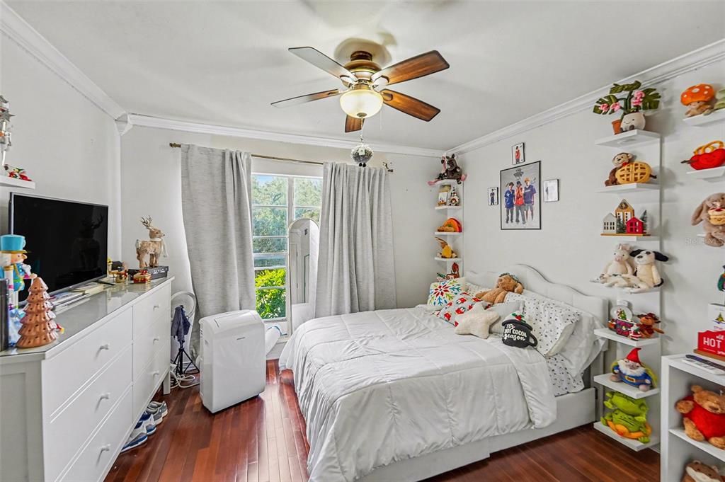 待售: $69,000 (1 贝兹, 1 浴室, 600 平方英尺)