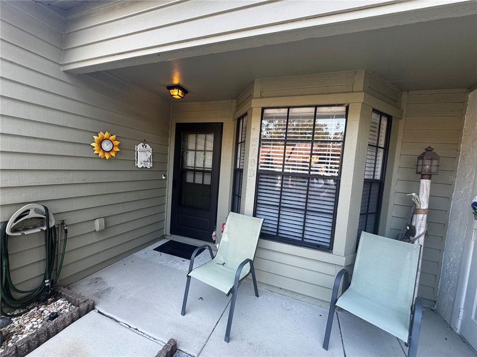 For Sale: $235,000 (2 beds, 2 baths, 1296 Square Feet)