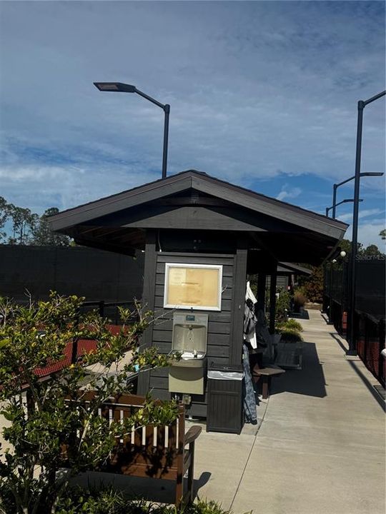 For Sale: $235,000 (2 beds, 2 baths, 1296 Square Feet)