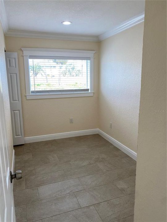 For Rent: $2,400 (2 beds, 1 baths, 550 Square Feet)