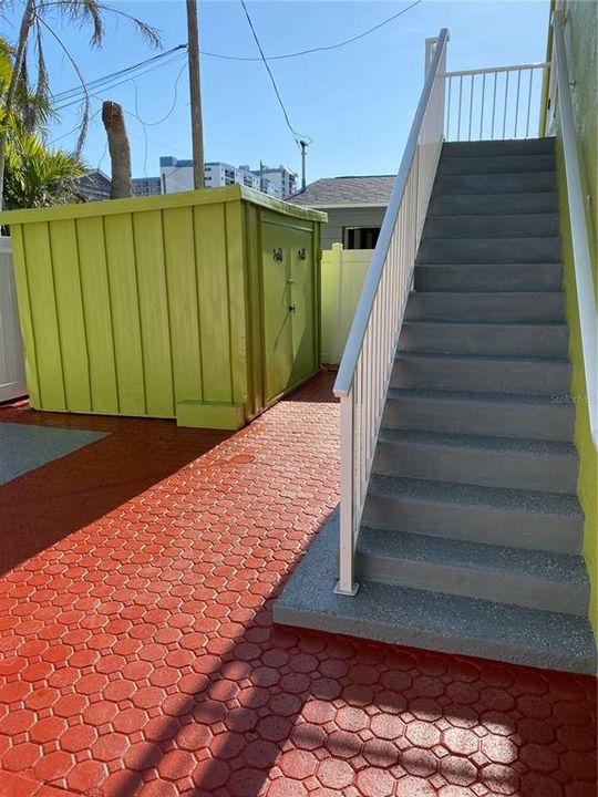 For Rent: $2,400 (2 beds, 1 baths, 550 Square Feet)