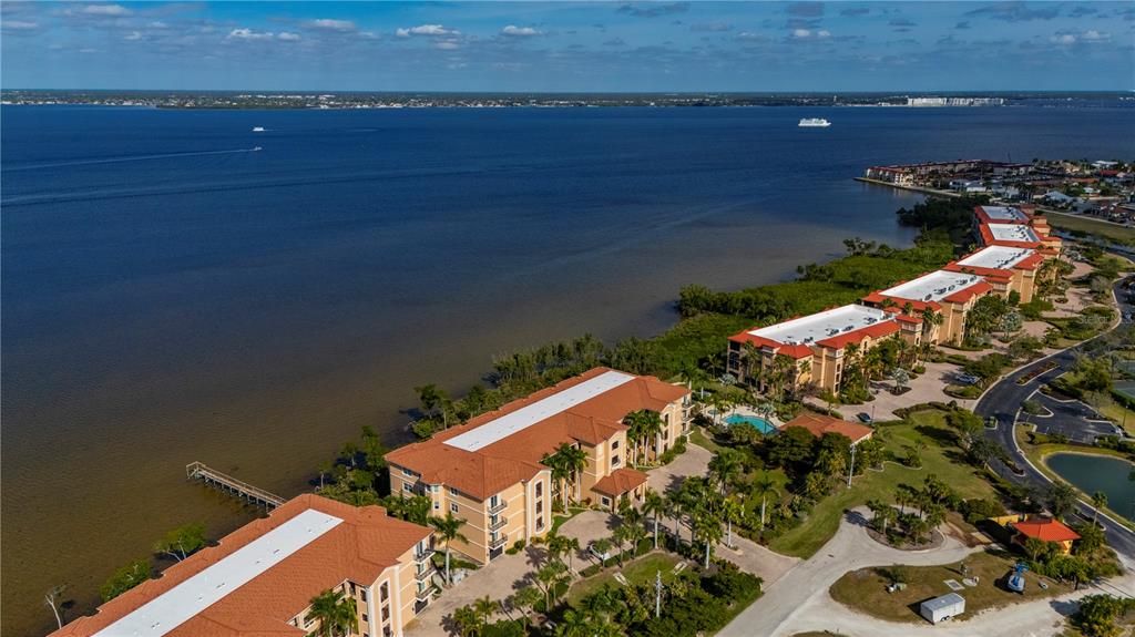 En Venta: $510,000 (3 camas, 2 baños, 2225 Pies cuadrados)