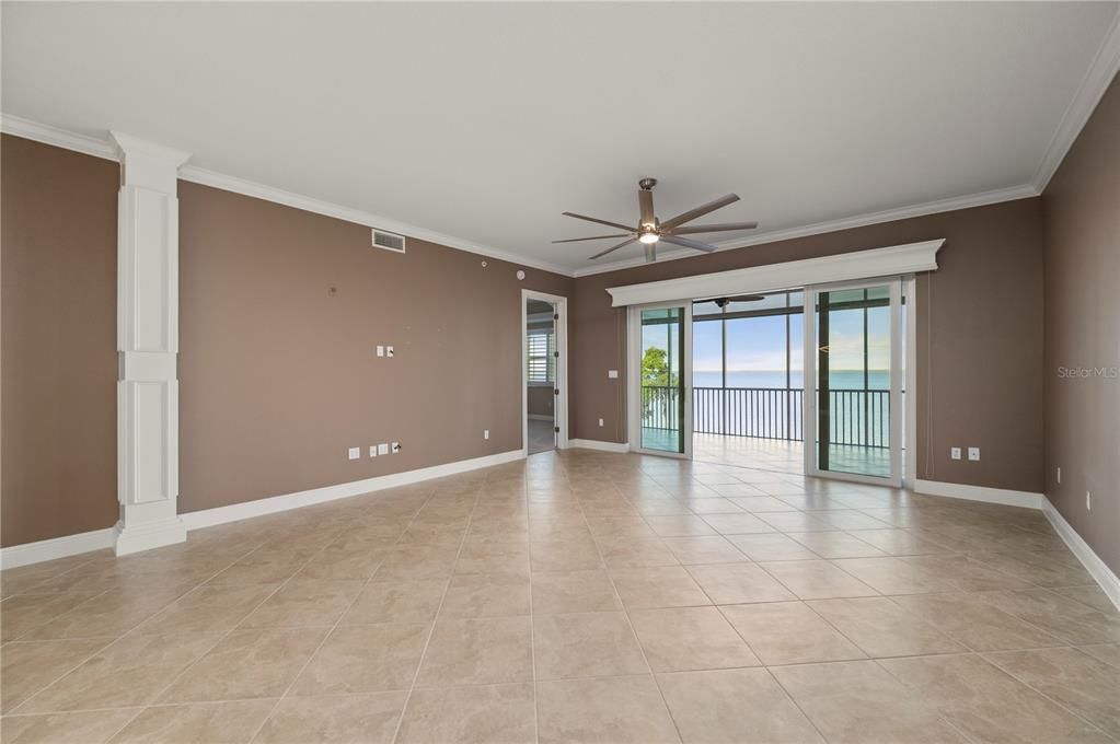 En Venta: $510,000 (3 camas, 2 baños, 2225 Pies cuadrados)