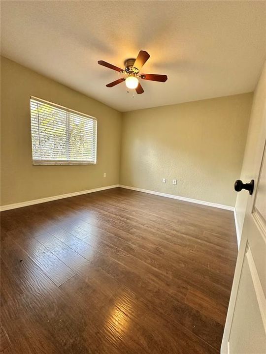 For Sale: $299,900 (3 beds, 2 baths, 1308 Square Feet)