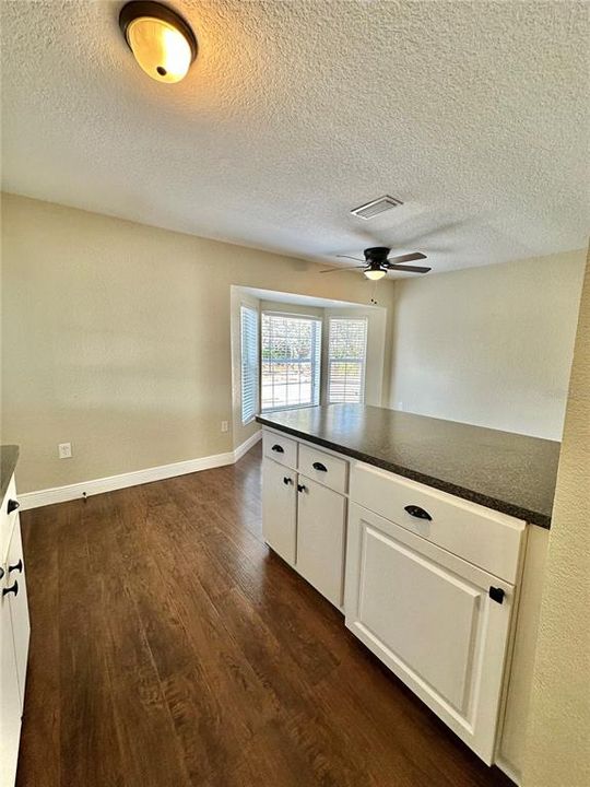 For Sale: $299,900 (3 beds, 2 baths, 1308 Square Feet)