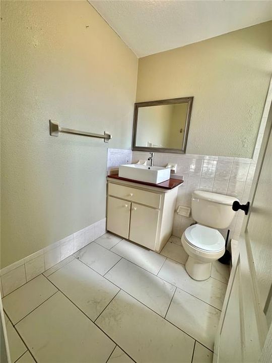For Sale: $299,900 (3 beds, 2 baths, 1308 Square Feet)