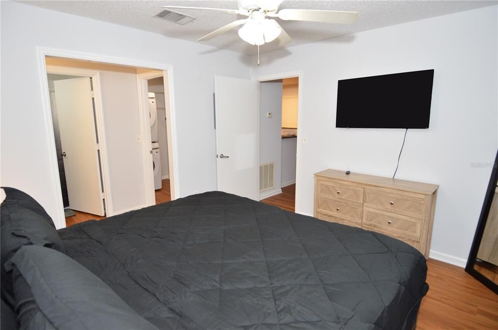 出租: $1,850 (1 贝兹, 1 浴室, 700 平方英尺)