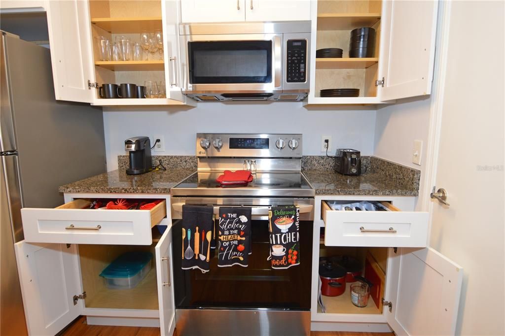 出租: $1,850 (1 贝兹, 1 浴室, 700 平方英尺)