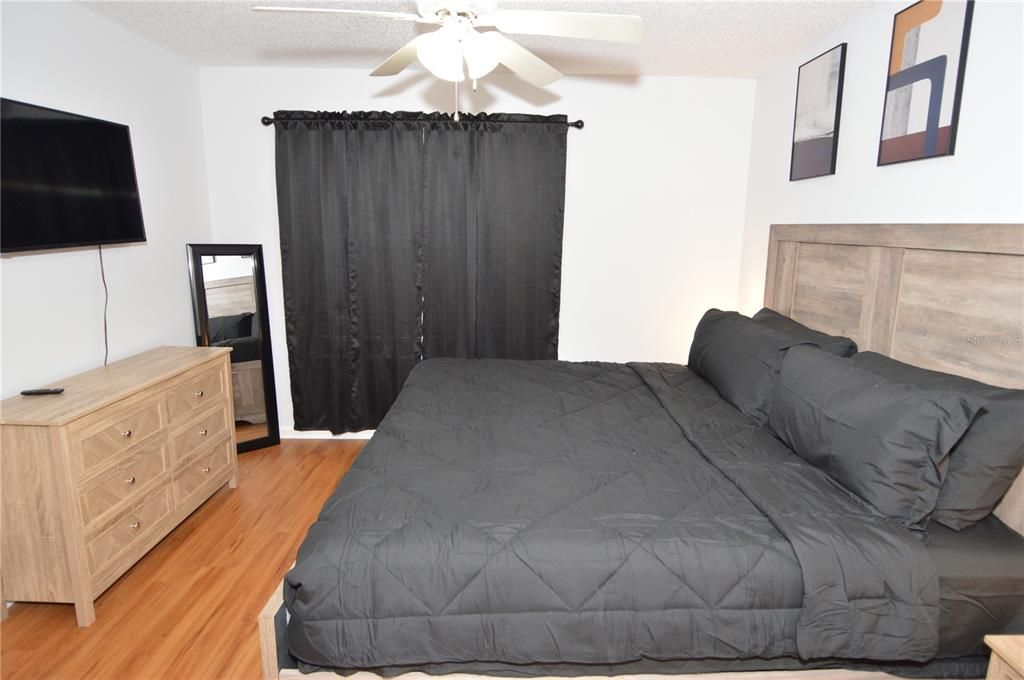 出租: $1,850 (1 贝兹, 1 浴室, 700 平方英尺)