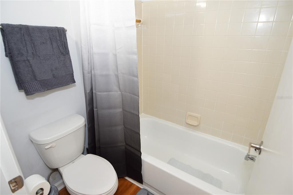 出租: $1,850 (1 贝兹, 1 浴室, 700 平方英尺)