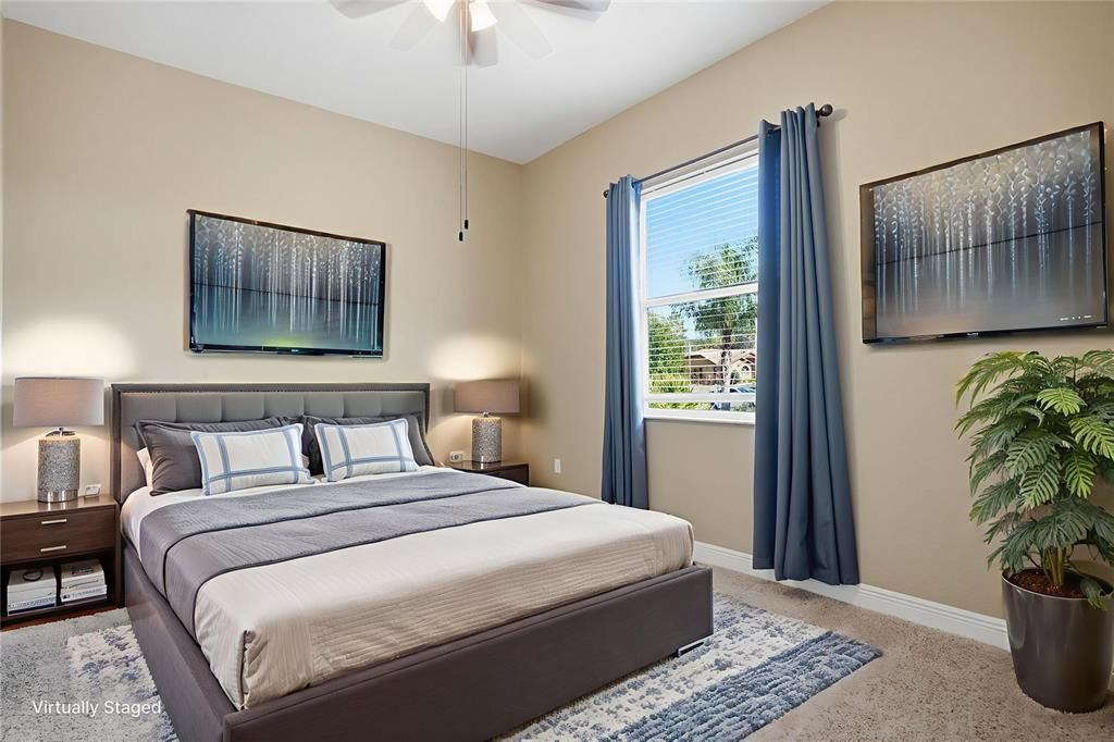 待售: $370,000 (4 贝兹, 2 浴室, 2268 平方英尺)