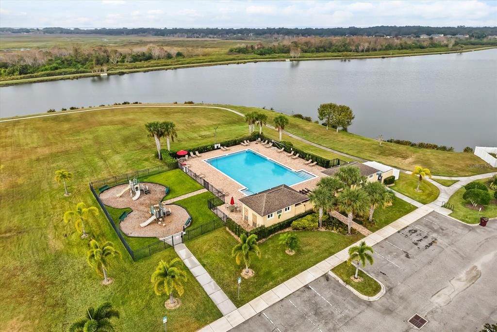 For Sale: $350,000 (4 beds, 3 baths, 1928 Square Feet)