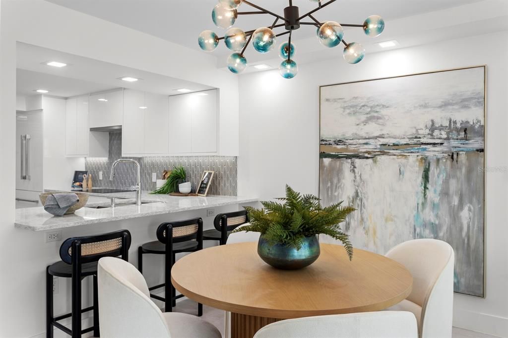 For Sale: $1,785,000 (2 beds, 2 baths, 1288 Square Feet)