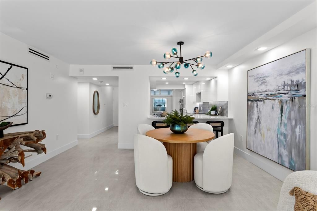 For Sale: $1,785,000 (2 beds, 2 baths, 1288 Square Feet)
