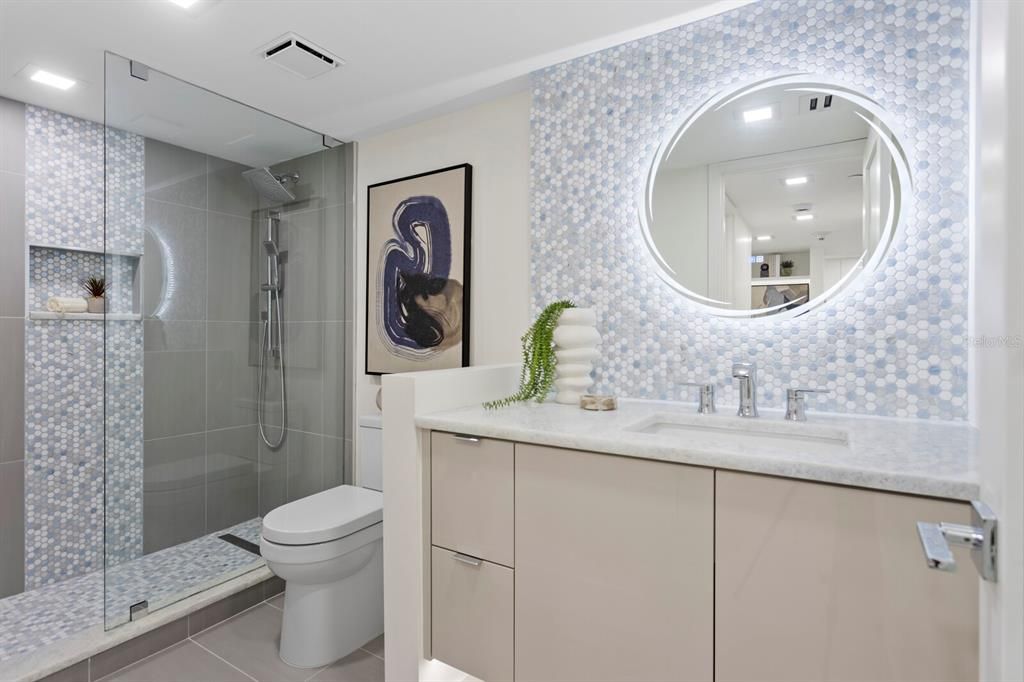 For Sale: $1,785,000 (2 beds, 2 baths, 1288 Square Feet)