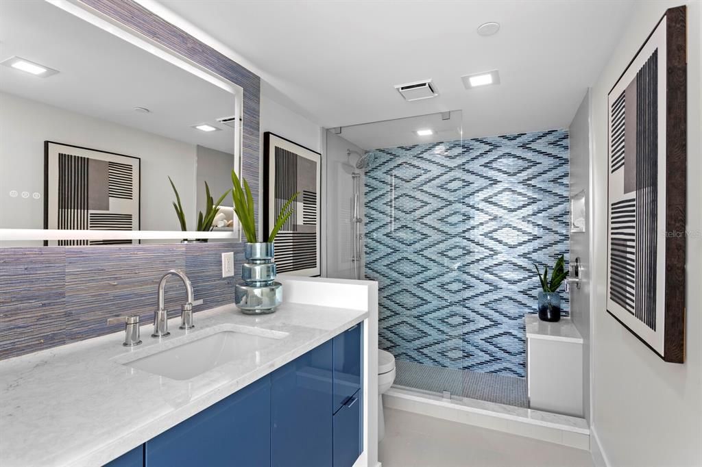 For Sale: $1,785,000 (2 beds, 2 baths, 1288 Square Feet)