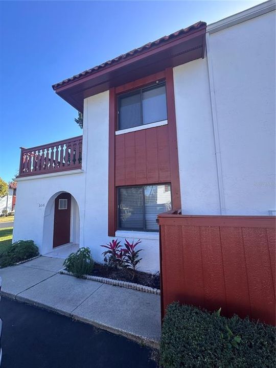 For Sale: $195,000 (2 beds, 2 baths, 1321 Square Feet)