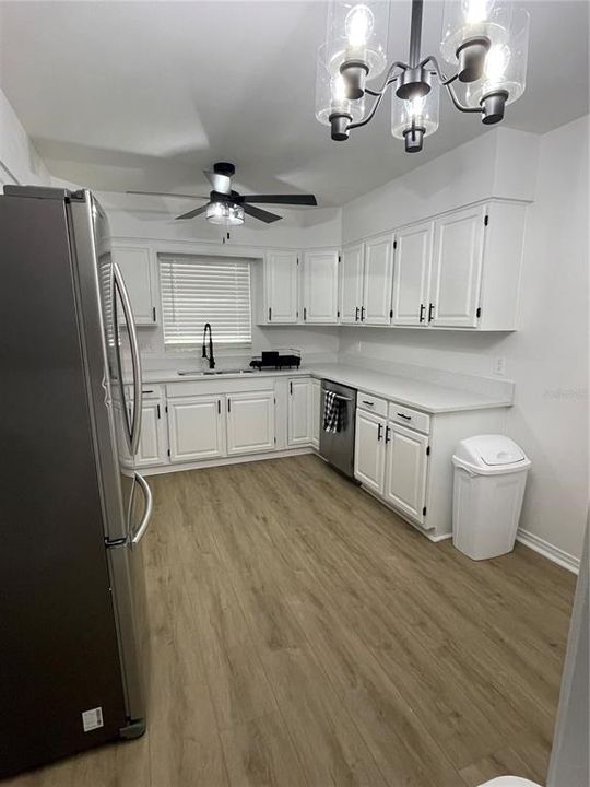 For Sale: $799,900 (3 beds, 2 baths, 1344 Square Feet)