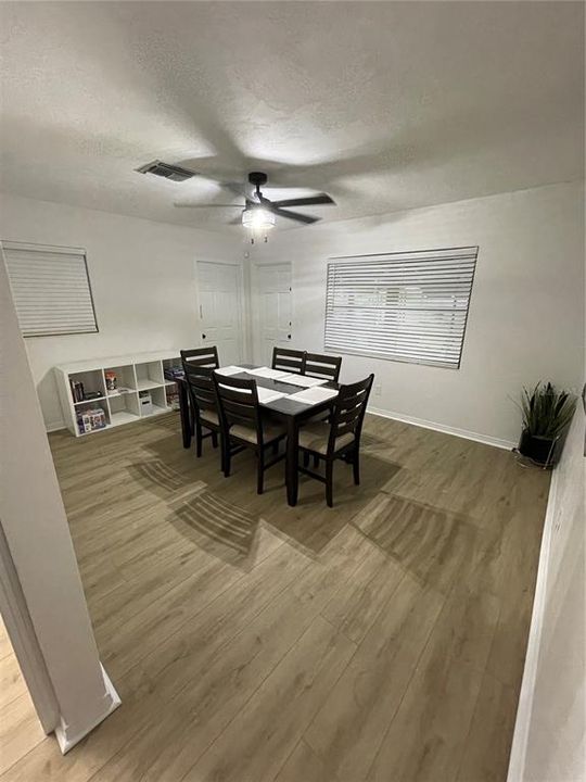 For Sale: $799,900 (3 beds, 2 baths, 1344 Square Feet)