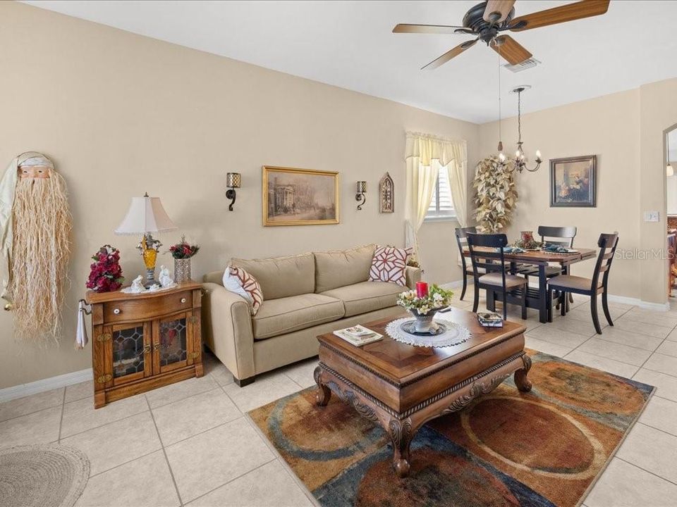 待售: $274,900 (3 贝兹, 2 浴室, 1670 平方英尺)