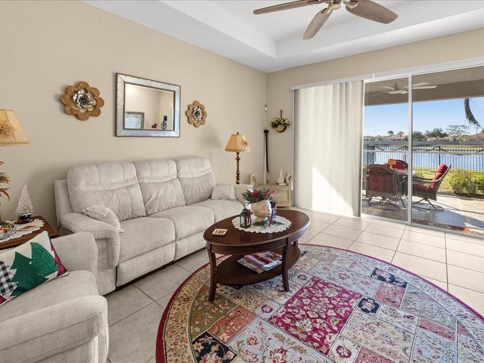 待售: $274,900 (3 贝兹, 2 浴室, 1670 平方英尺)