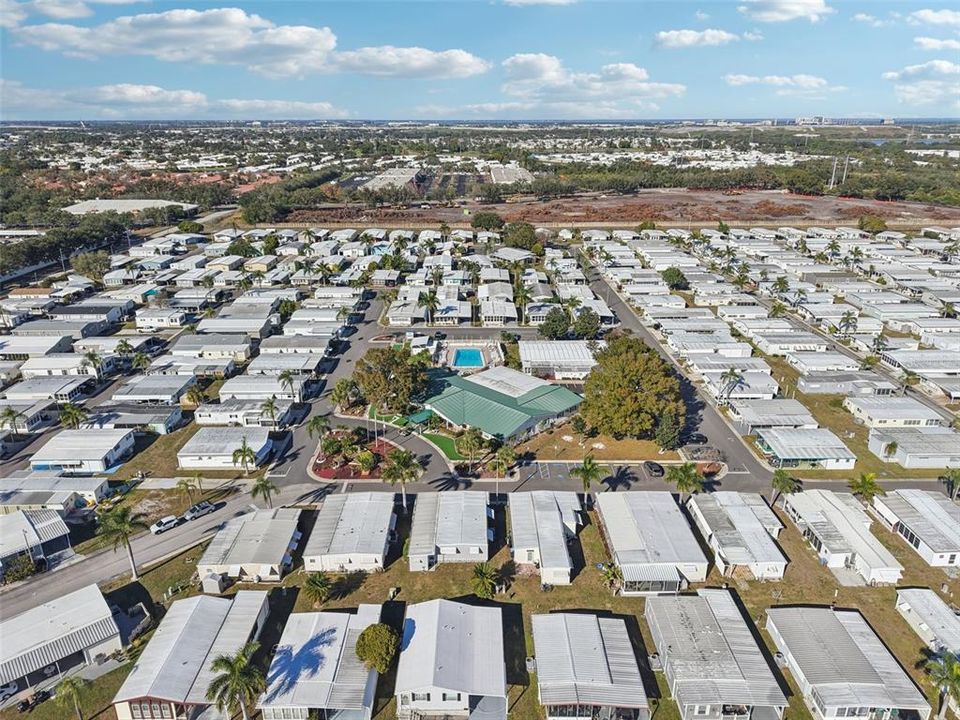 For Sale: $225,000 (2 beds, 2 baths, 1056 Square Feet)