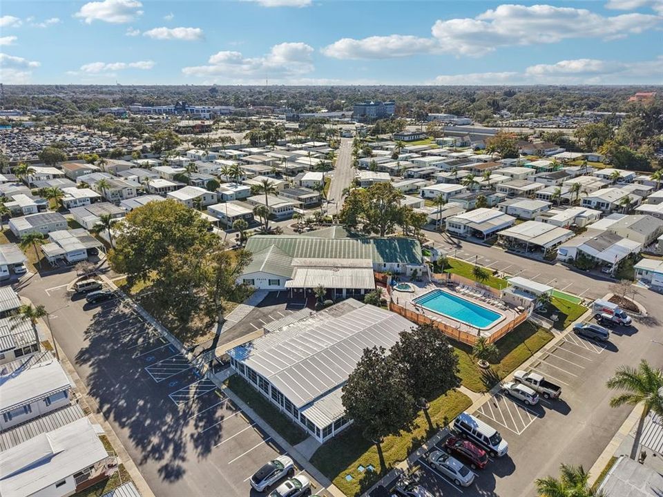 For Sale: $225,000 (2 beds, 2 baths, 1056 Square Feet)