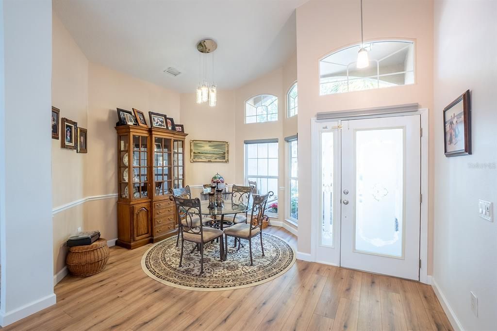 For Sale: $529,000 (3 beds, 2 baths, 1883 Square Feet)