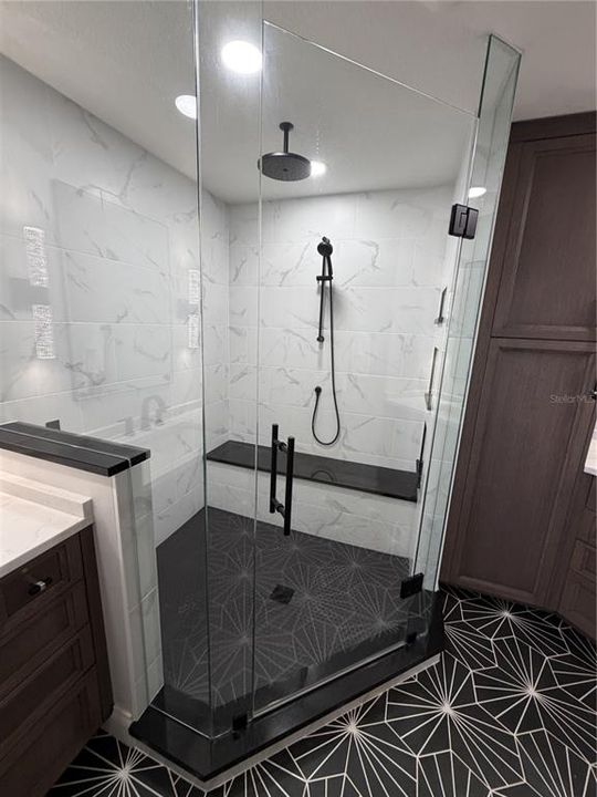 For Rent: $5,999 (3 beds, 3 baths, 2201 Square Feet)