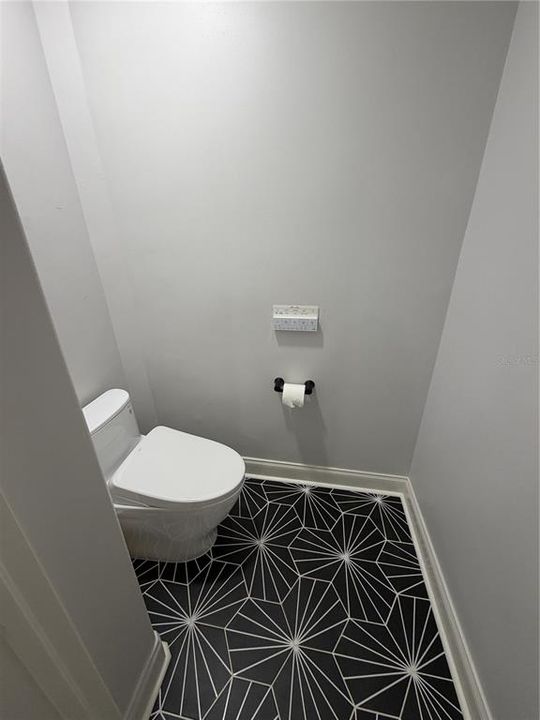 For Rent: $5,999 (3 beds, 3 baths, 2201 Square Feet)