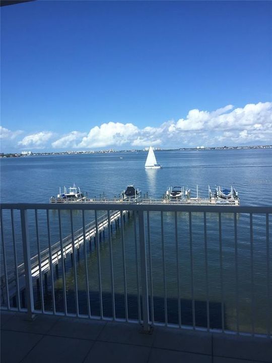 For Rent: $5,999 (3 beds, 3 baths, 2201 Square Feet)