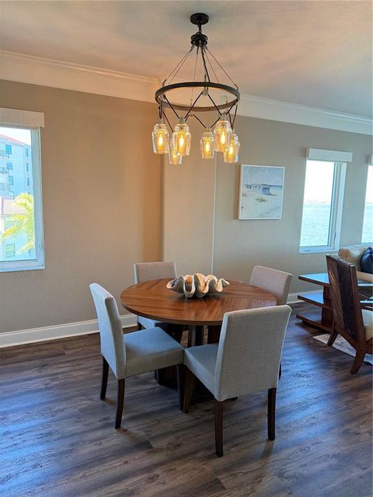 For Rent: $5,999 (3 beds, 3 baths, 2201 Square Feet)