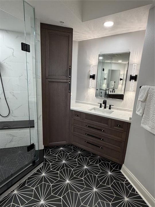 For Rent: $5,999 (3 beds, 3 baths, 2201 Square Feet)