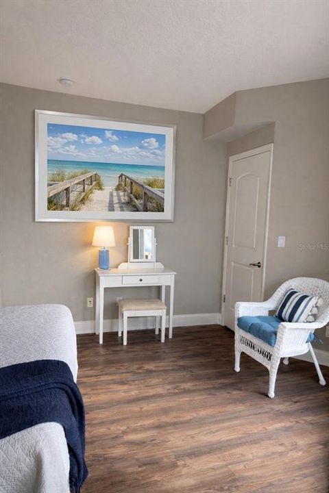 For Rent: $5,999 (3 beds, 3 baths, 2201 Square Feet)