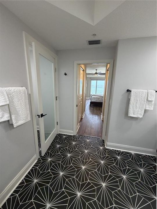 For Rent: $5,999 (3 beds, 3 baths, 2201 Square Feet)