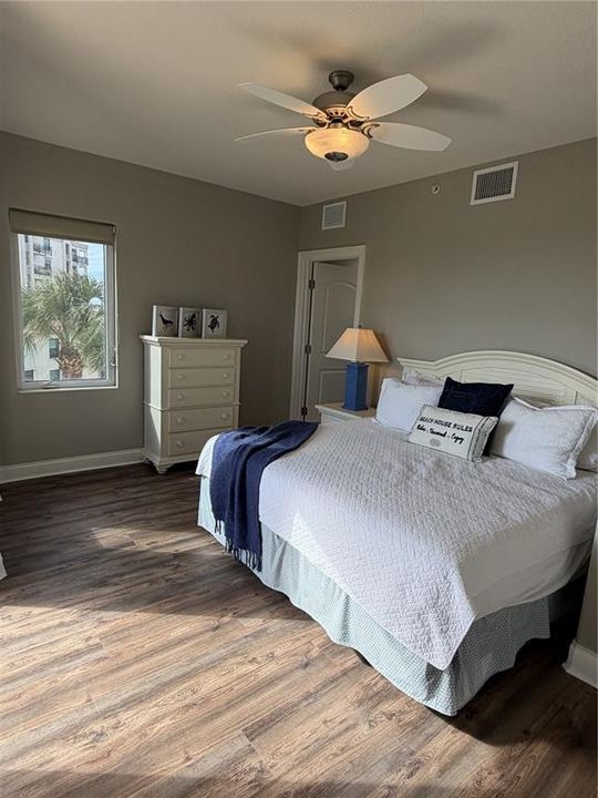 For Rent: $5,999 (3 beds, 3 baths, 2201 Square Feet)