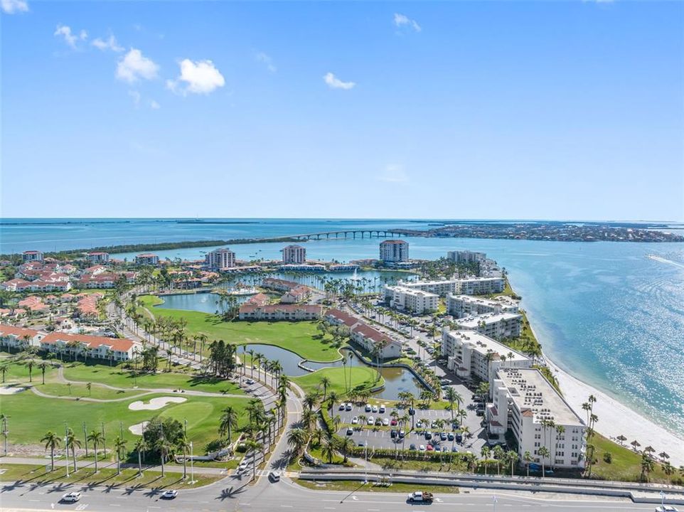 For Rent: $5,999 (3 beds, 3 baths, 2201 Square Feet)