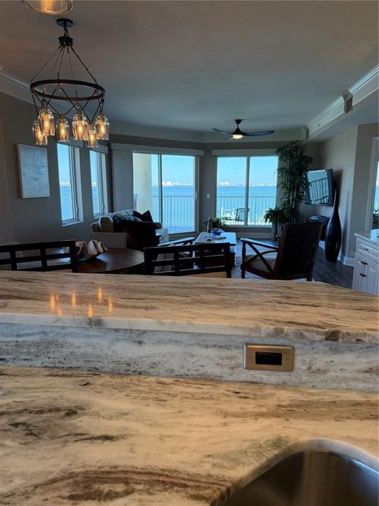 For Rent: $5,999 (3 beds, 3 baths, 2201 Square Feet)